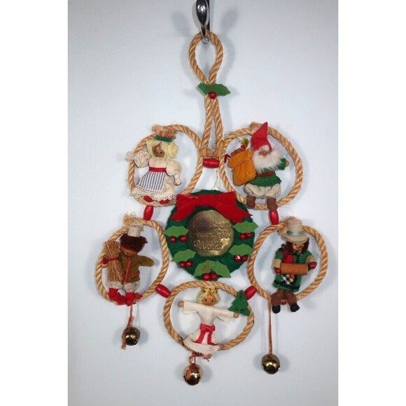 Vintage Sears Christmas Around the World New From 1982 Door Wreath Knocker Bells - Picture 1 of 6